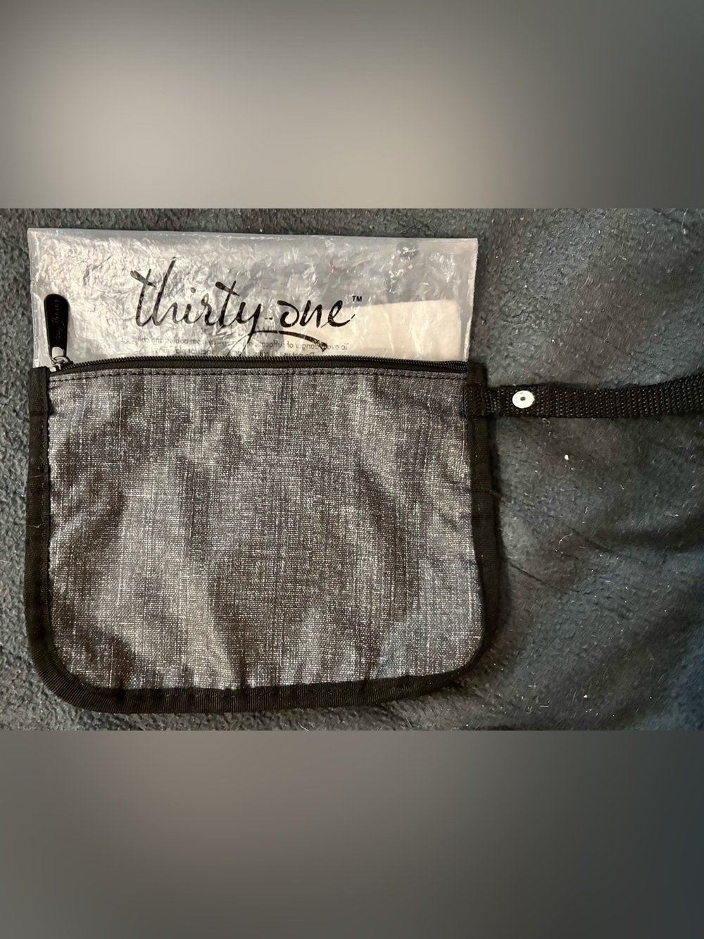 Thirty-one small zippered pouch